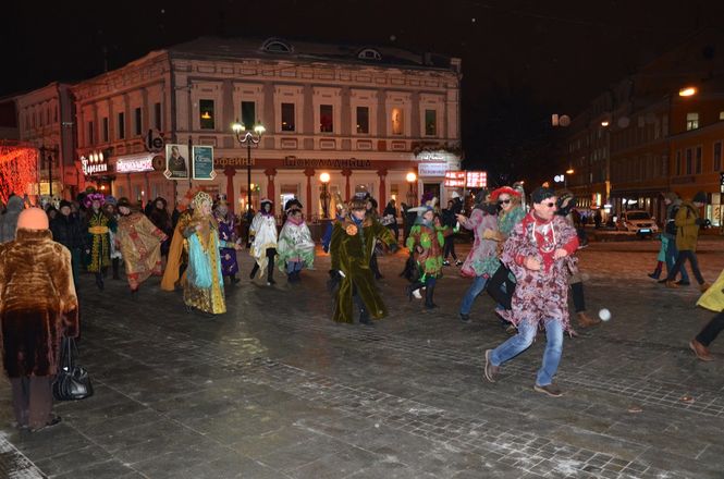 Год театра в России открылся в Нижнем Новгороде спектаклем Никиты Михалкова - фото 11