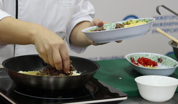 Корейские повара научили нижегородских студентов готовить национальные блюда (ФОТО) - фото 49