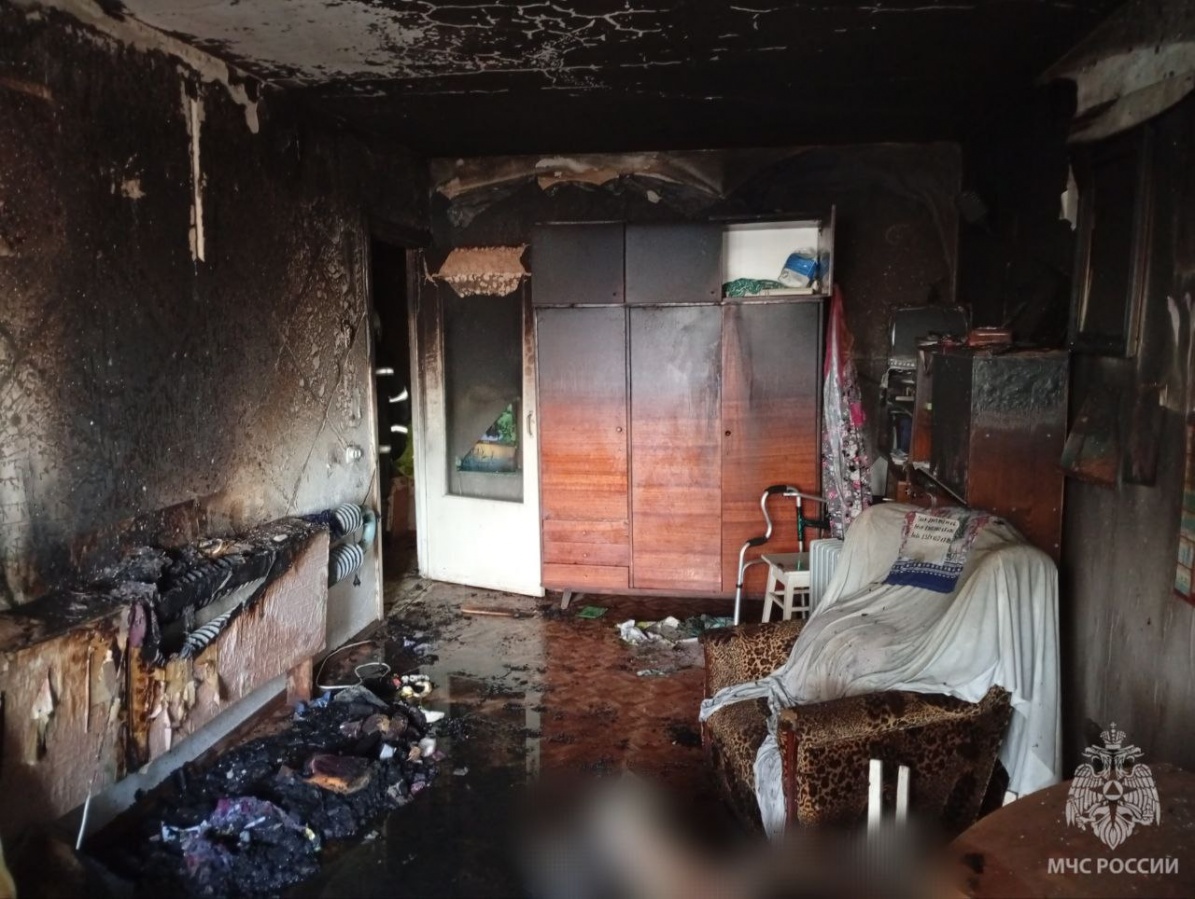 Пожилая женщина погибла на пожаре в пятиэтажке в Балахне - фото 2