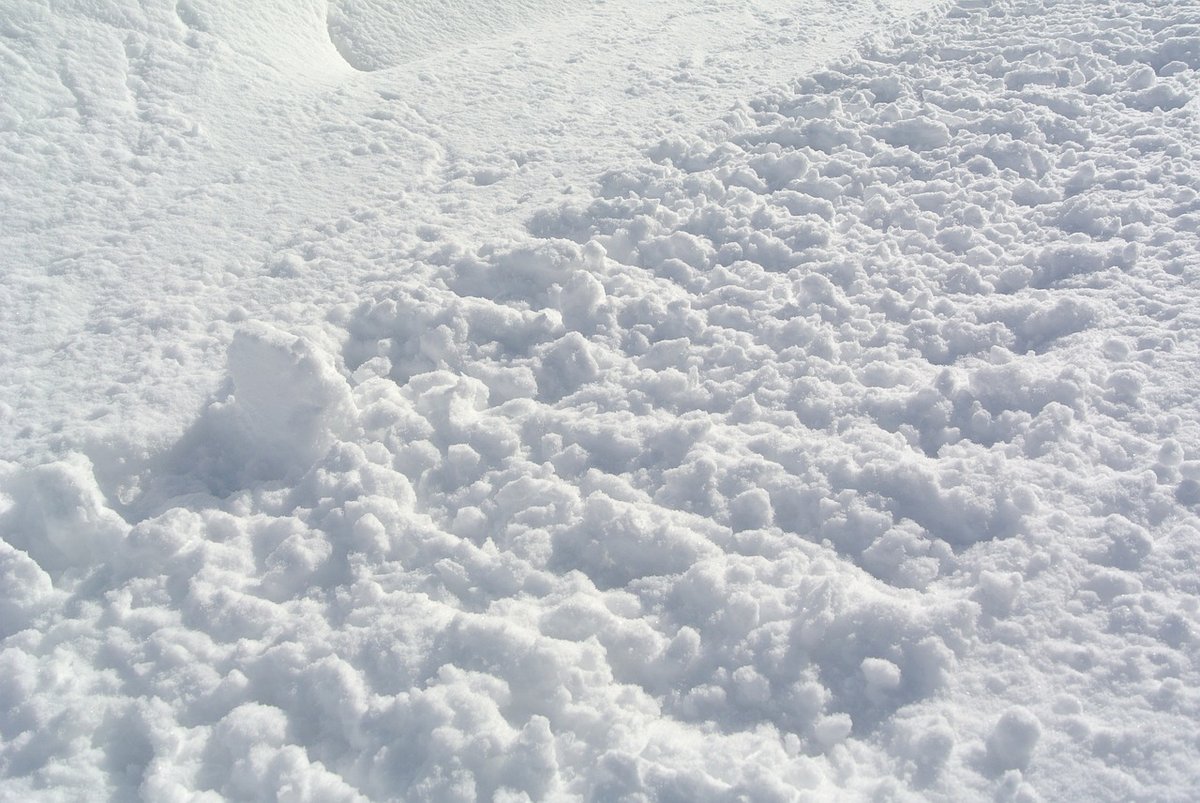 Игры в снегу закончились смертью для 10-летнего мальчика из Перевозского района - фото 1