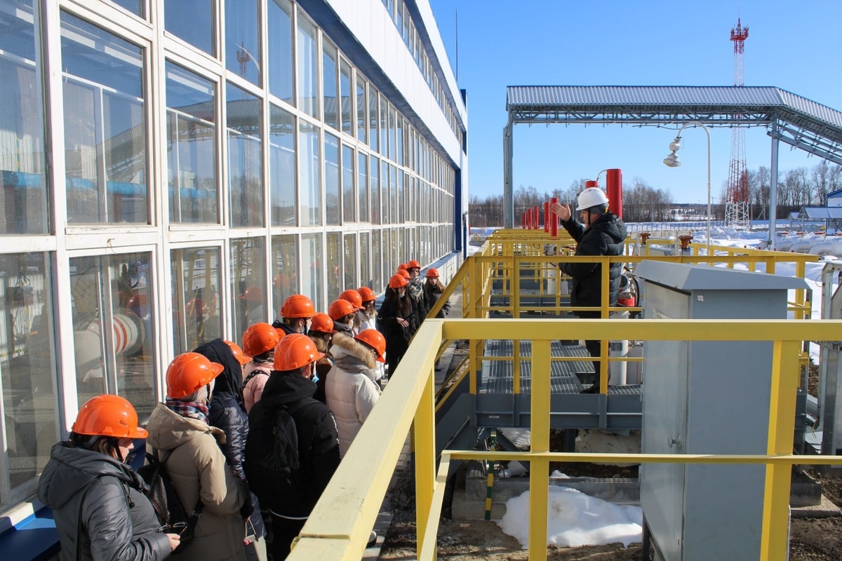 Школьники побывали на производственных объектах АО &laquo;Транснефть-Верхняя Волга&raquo; - фото 1