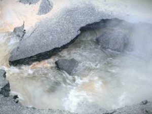 В Нижнем Новгороде мальчик ошпарился бьющей из земли горячей водой