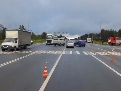 «Буханка» столкнулась с иномаркой на трассе М-7 в Нижегородской области - фото 1