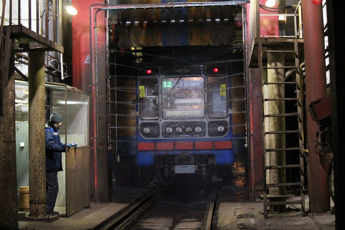 Неспящая подземка: что происходит ночью в нижегородском метро - фото 5