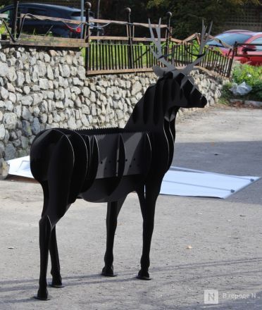 Танк-мангал и деревянные иконы: фоторепортаж с новой выставки от заключенных в Нижнем Новгороде - фото 77