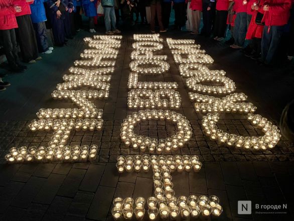 Нижегородцы снова зажгли свечи в память о жертвах теракта в &laquo;Крокусе&raquo; - фото 3