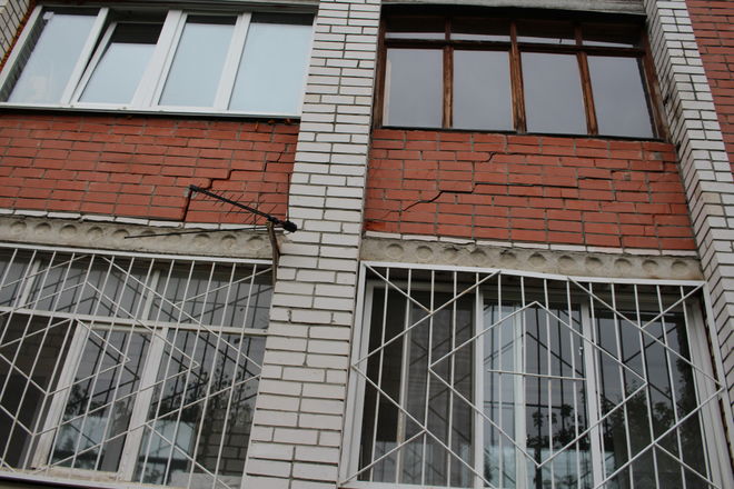 Дом на улице Ломоносова в Нижнем Новгороде покрылся трещинами (ФОТО) - фото 6