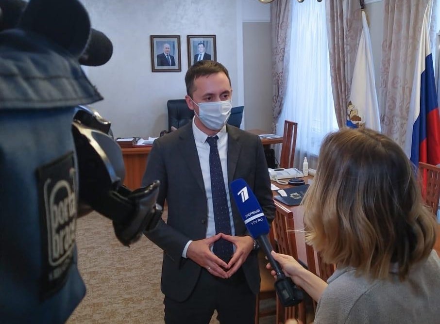 Мелик-Гусейнов объяснил смену мнения о ношении масок - фото 1