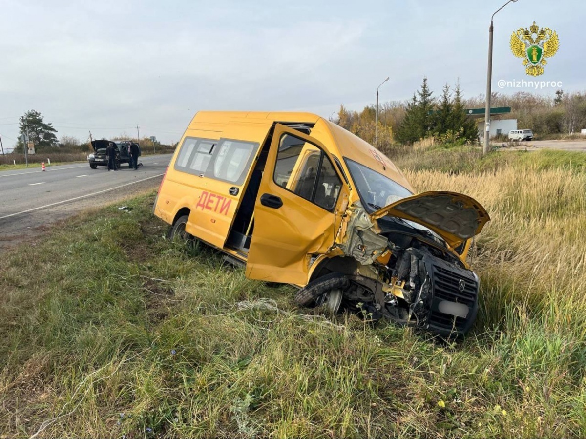 Уголовное дело заведут из-за ДТП со школьным автобусом в Нижегородской области - фото 1