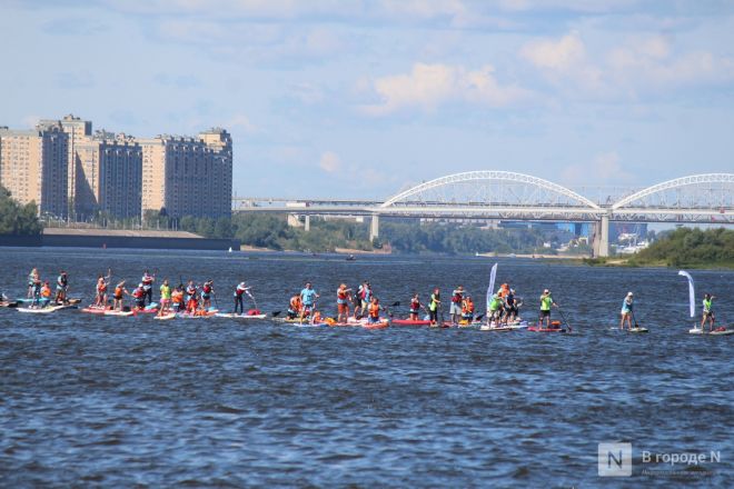 75 яхт и более 500 сапов вышли на Волгу в Нижнем Новгороде в День города - фото 85