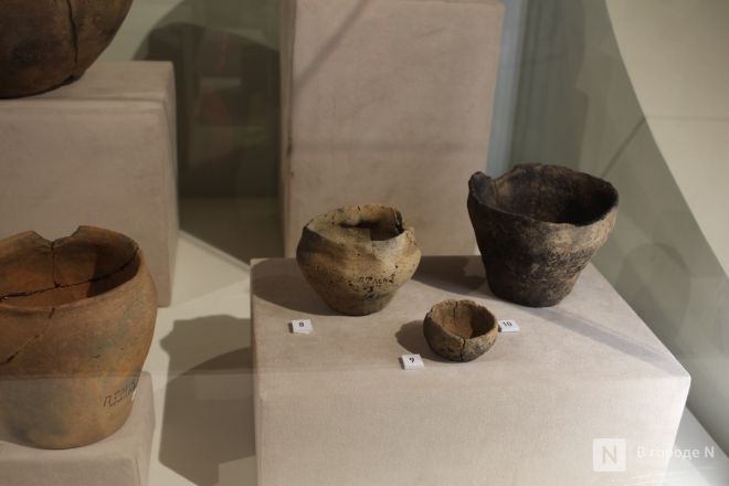 Монеты, украшения и боевые топоры: фоторепортаж с выставки археологических находок в Нижнем Новгороде - фото 28