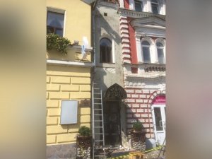 Проверка не выявила повреждений памятника архитектуры на Рождественской