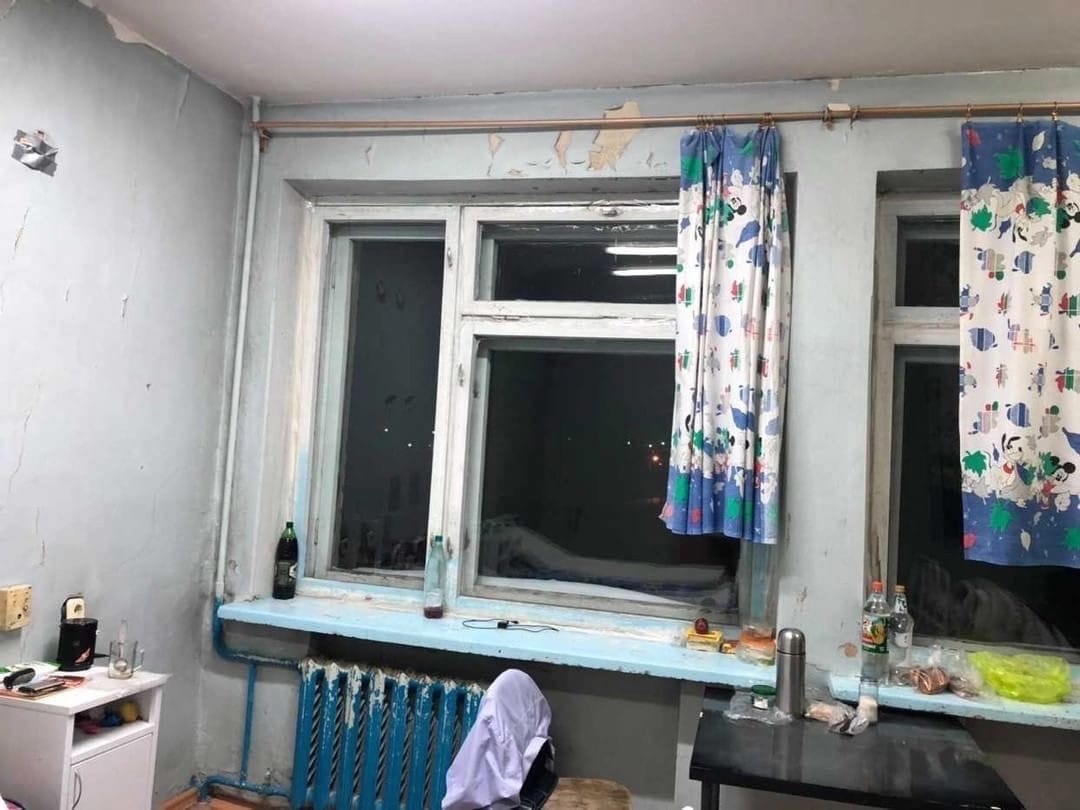 Пациенты Сосновской ЦРБ жалуются на ужасное состояние палат - фото 1