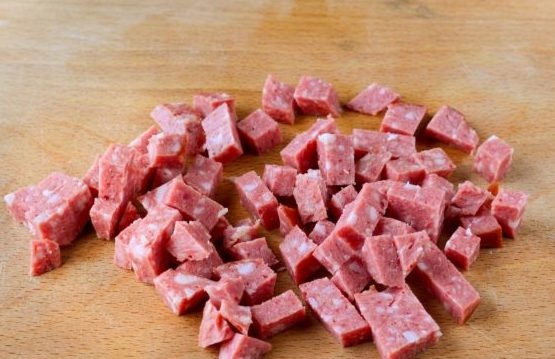 50 кг опасной мясной продукции изъяли из магазина в Нижнем Новгороде
