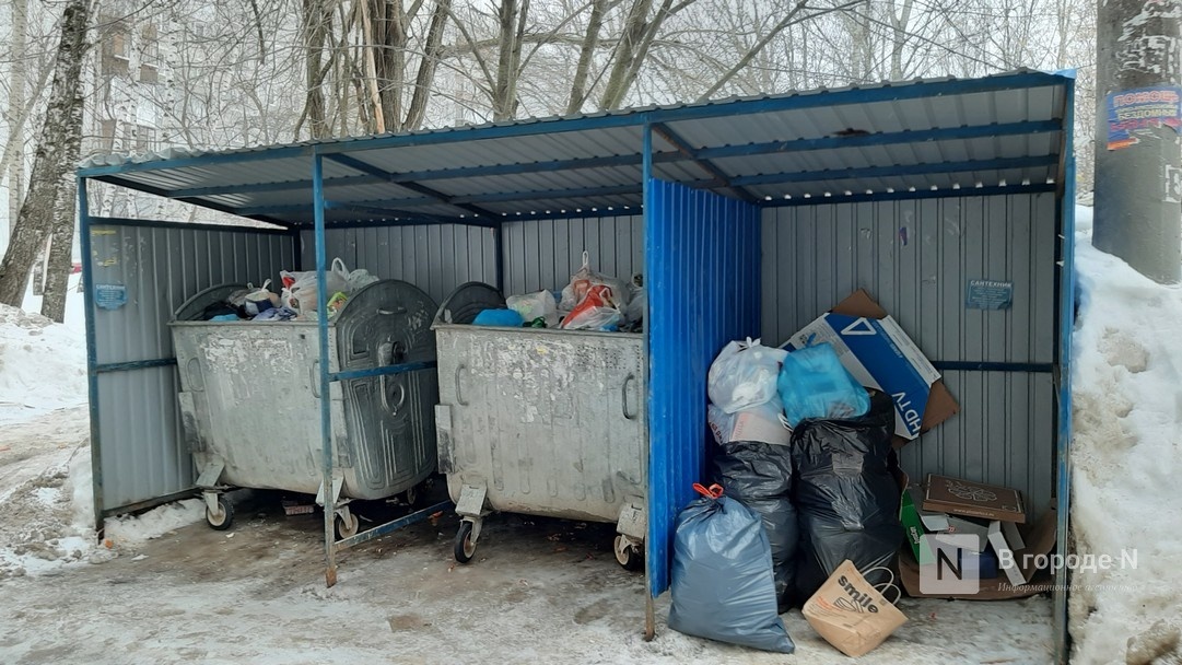 Нижегородцы жалуются на переполненные контейнеры из-за нехватки машин для вывоза мусора