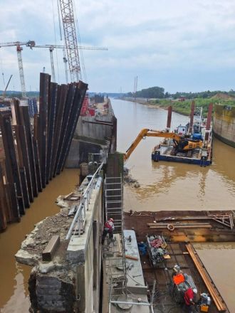 Опубликованы новые фото с места ЧП на Городецком гидроузле - фото 3
