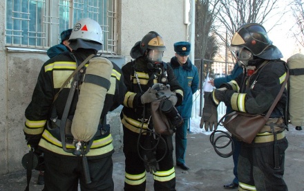 19 пожарных тушили горящую пятиэтажку в Сормове