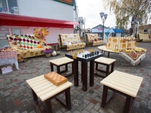 Фонтан с подсветкой и шахматные столы: в селе Вад открылась зона отдыха «Мечта»